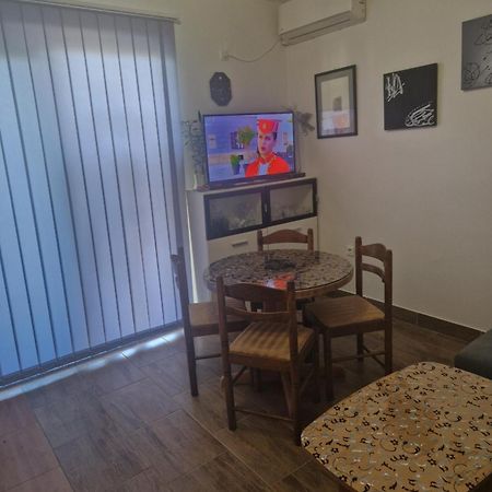 Vera Apartment Kampor Kültér fotó