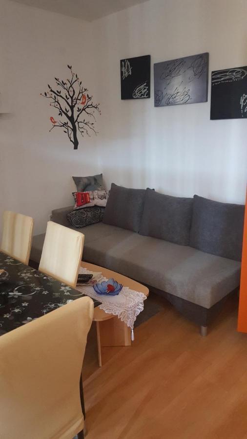Vera Apartment Kampor Kültér fotó