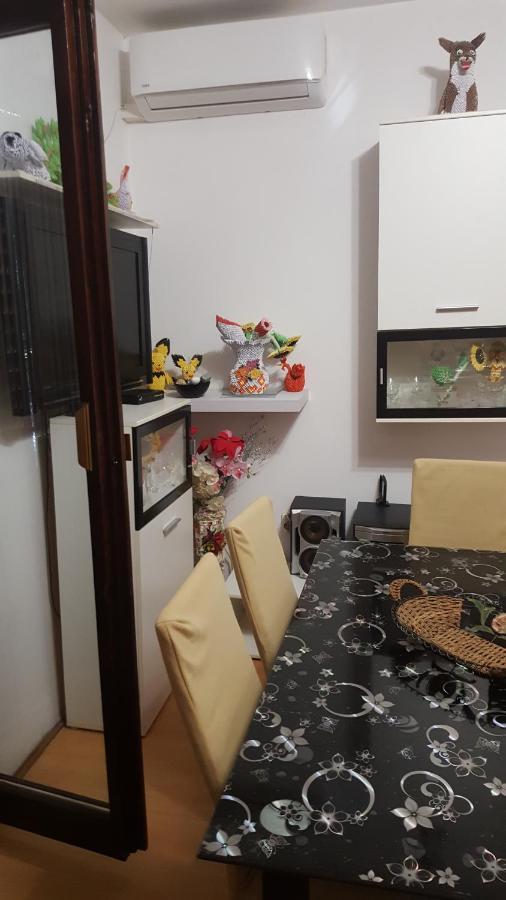 Vera Apartment Kampor Kültér fotó