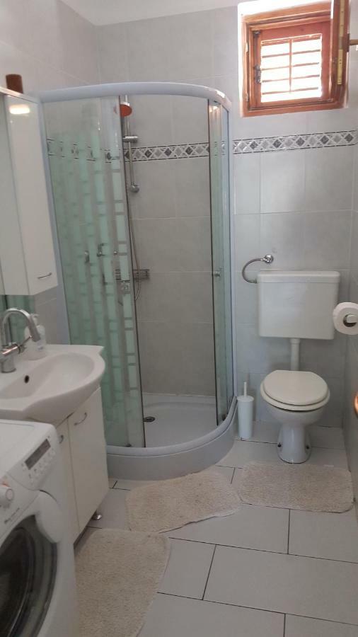 Vera Apartment Kampor Kültér fotó